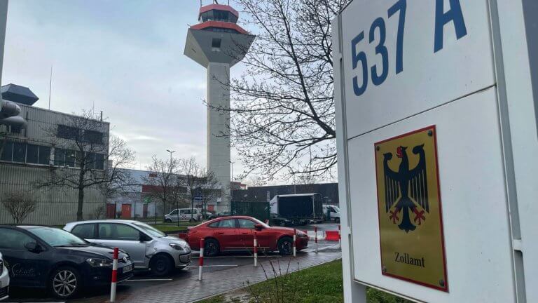 Zoll Flughafen Frankfurt